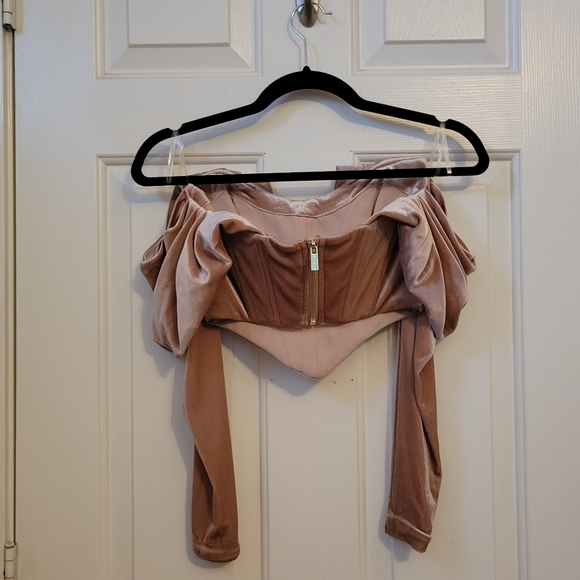 House of CB Holly Blush Velvet Long Sleeved Corset - Picture 10 of 16